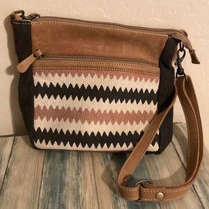 Myra Bag Crossbody
